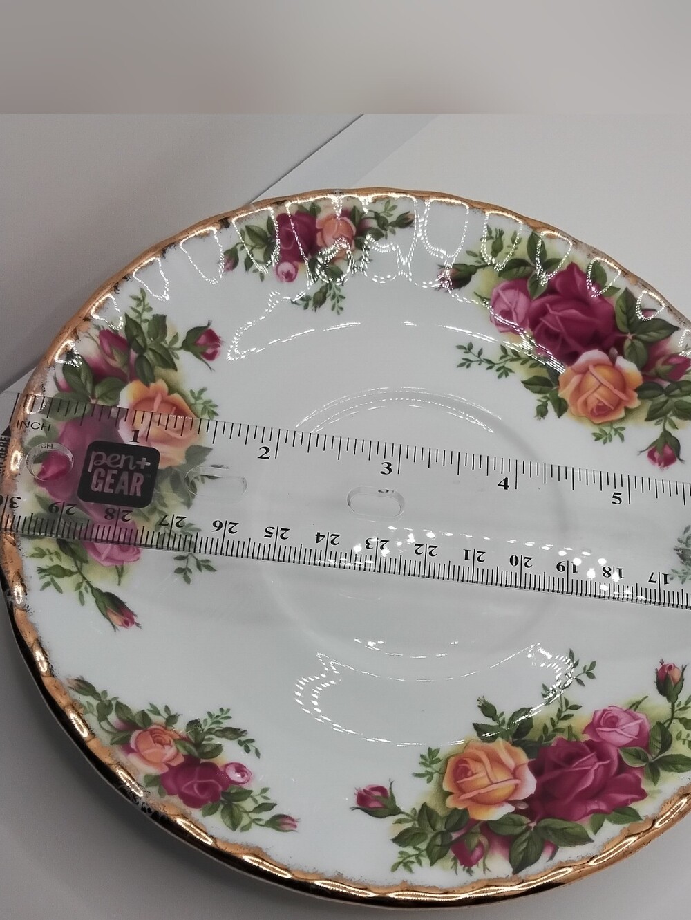 Vintage 1962 Royal Albert Old Country Roses China Tea/Coffee Cup and Saucer Set - Picture 9 of 15